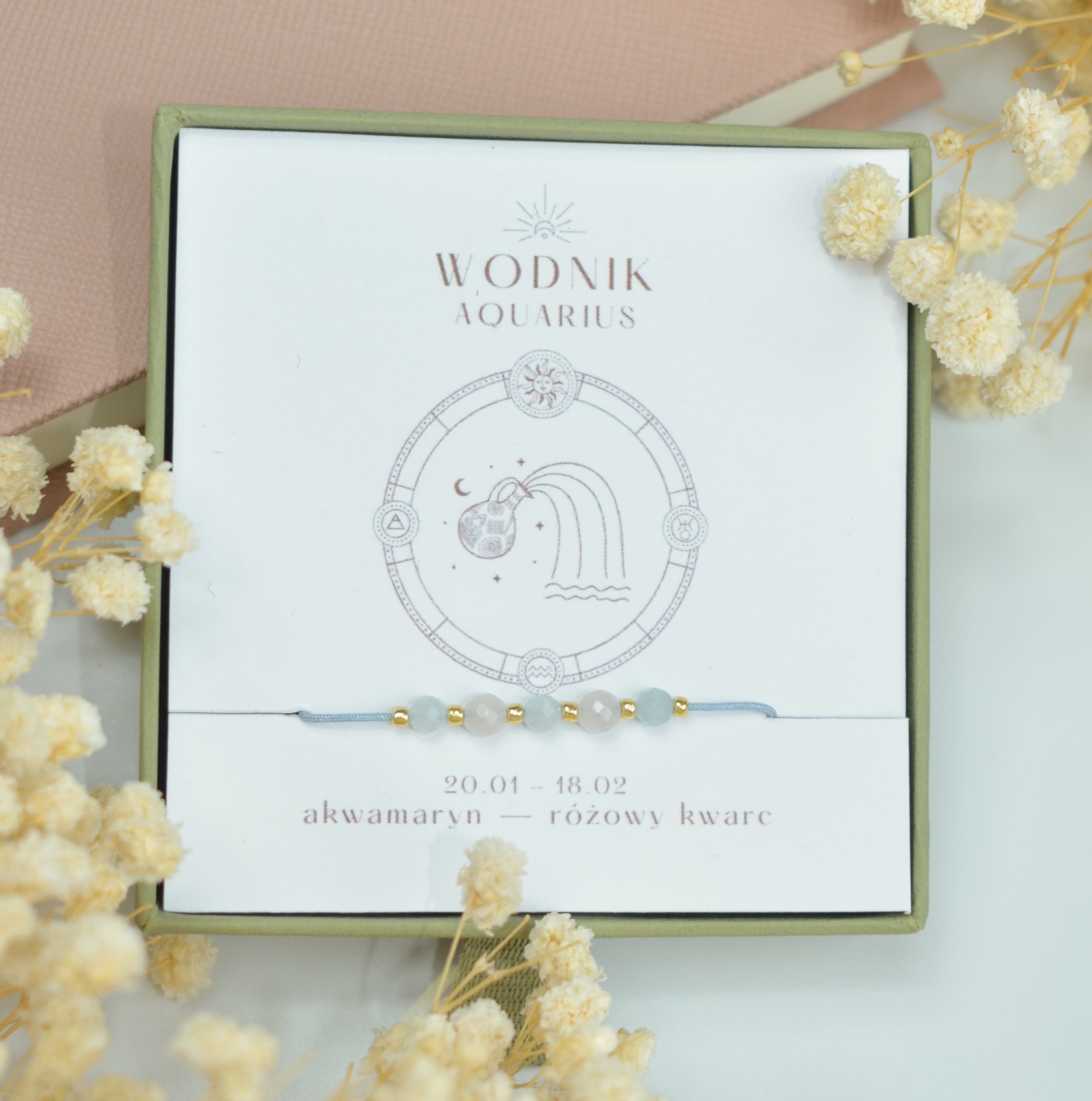 Bransoletka na błękitnym sznurku nylonowym z koralikami z kamieni naturalnych: błękitnym akwamarynem i różowym kwarcem